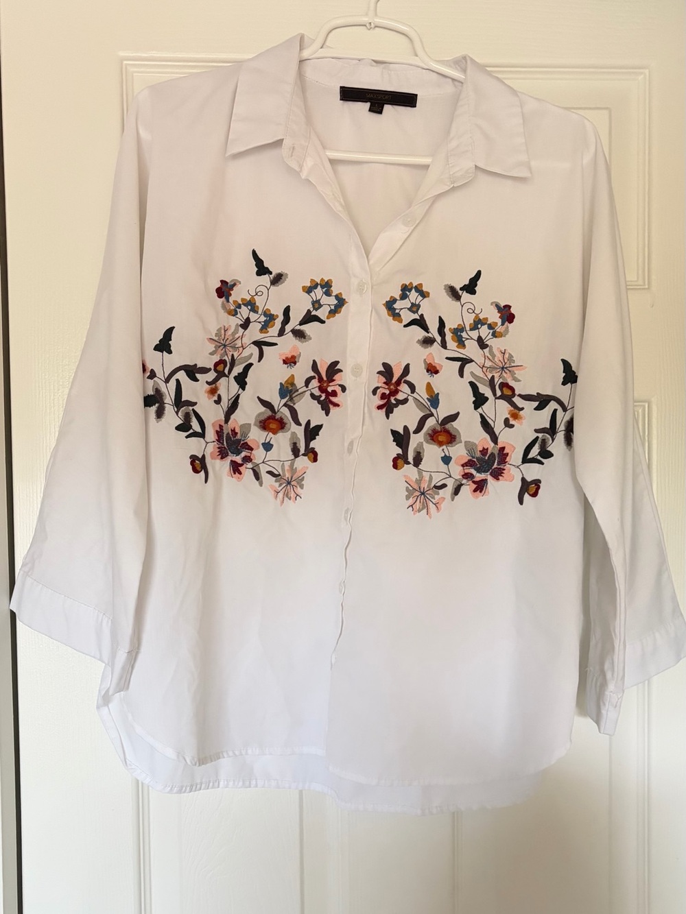 Embroidered White Button-Front Floral Blouse